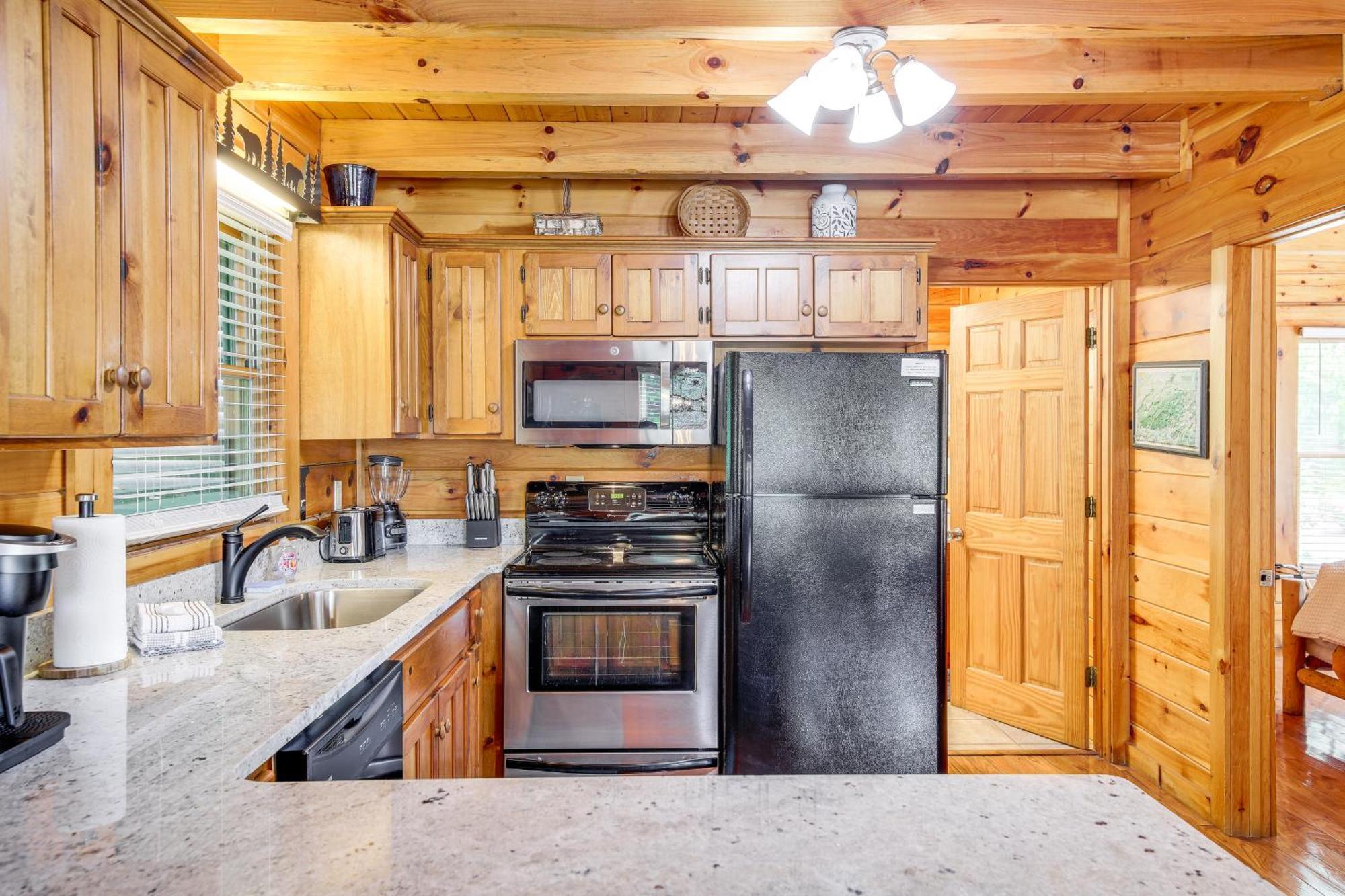 Pigeon Forge Cabin Premier Location And Hot Tub Zewnętrze zdjęcie