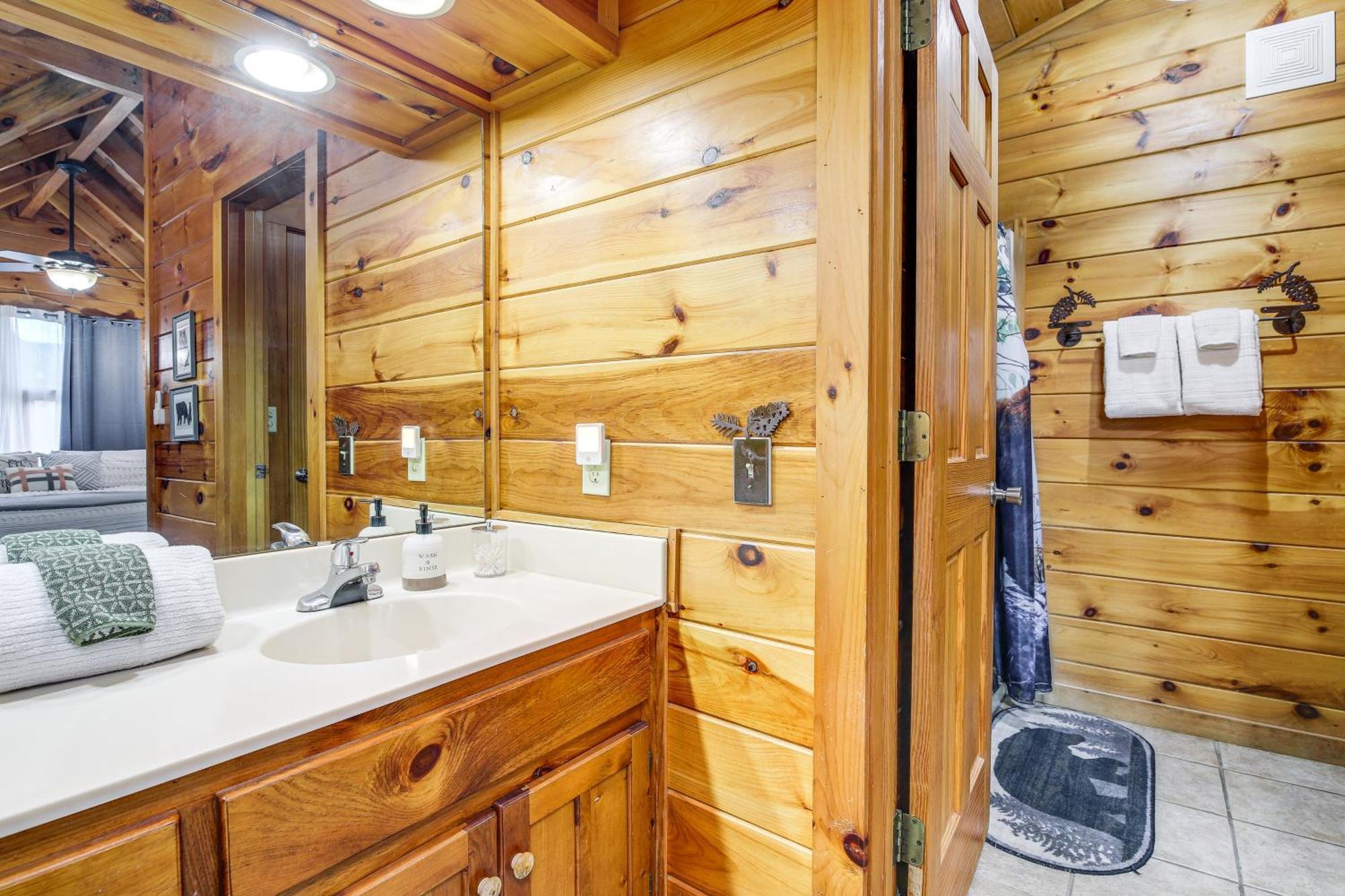 Pigeon Forge Cabin Premier Location And Hot Tub Zewnętrze zdjęcie